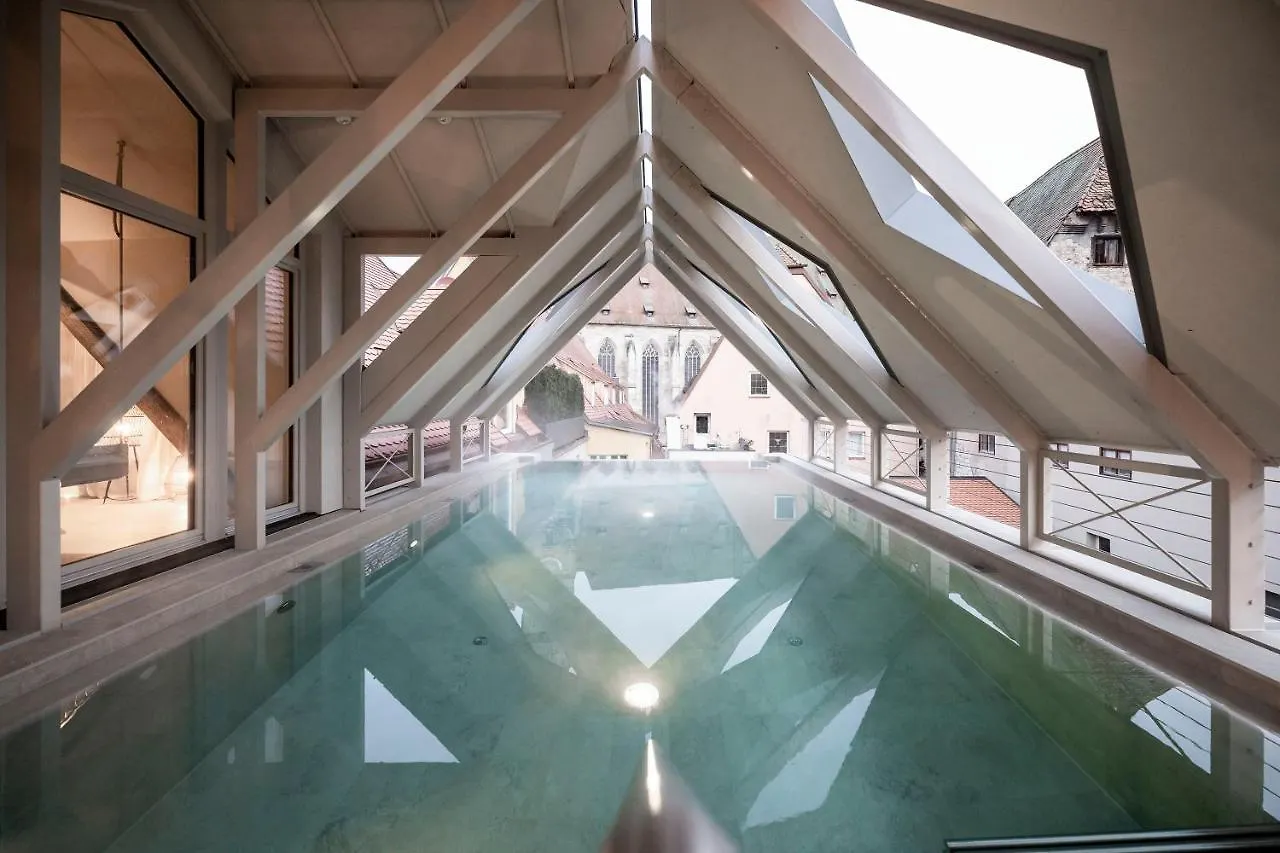 Hotel & Spa Goldene Rose دينكلسبهل